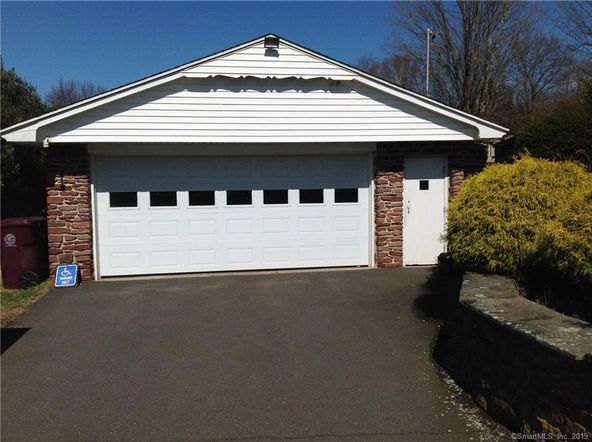 333 Scott Swamp Rd, Farmington, CT 06032